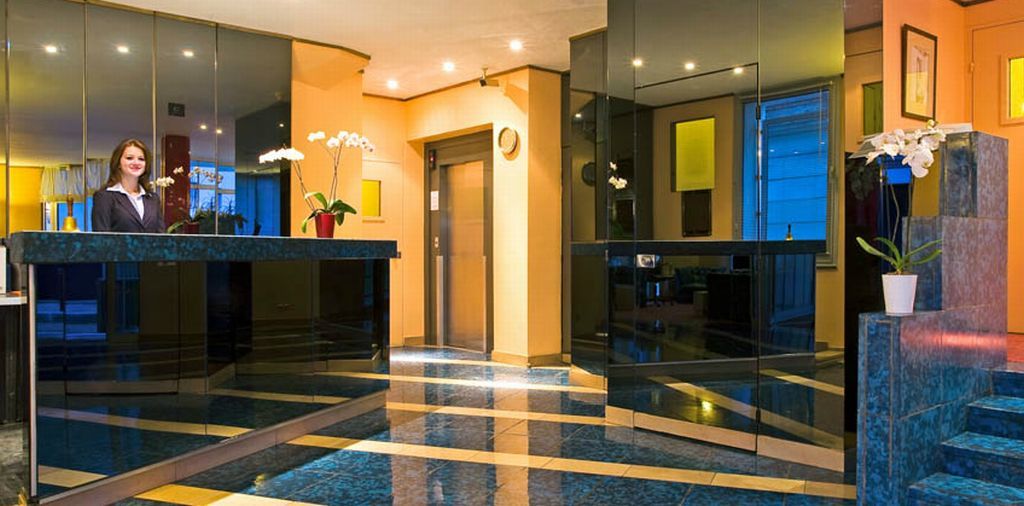 Hotel Armstrong Paris Exterior photo